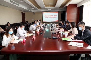 嘉興市委常委、統(tǒng)戰(zhàn)部部長李小平一行蒞臨景興紙業(yè)調(diào)研指導(dǎo)