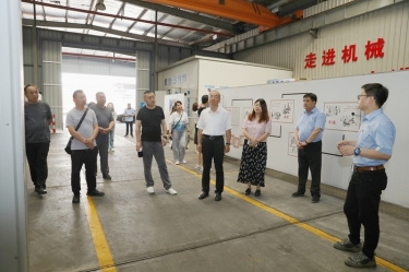 實(shí)地觀摩促交流 技能賦能助發(fā)展 | 山東省淄博市淄川區(qū)總工會(huì)黨組成員、副主席馮進(jìn)明一行蒞臨景興紙業(yè)調(diào)研交流